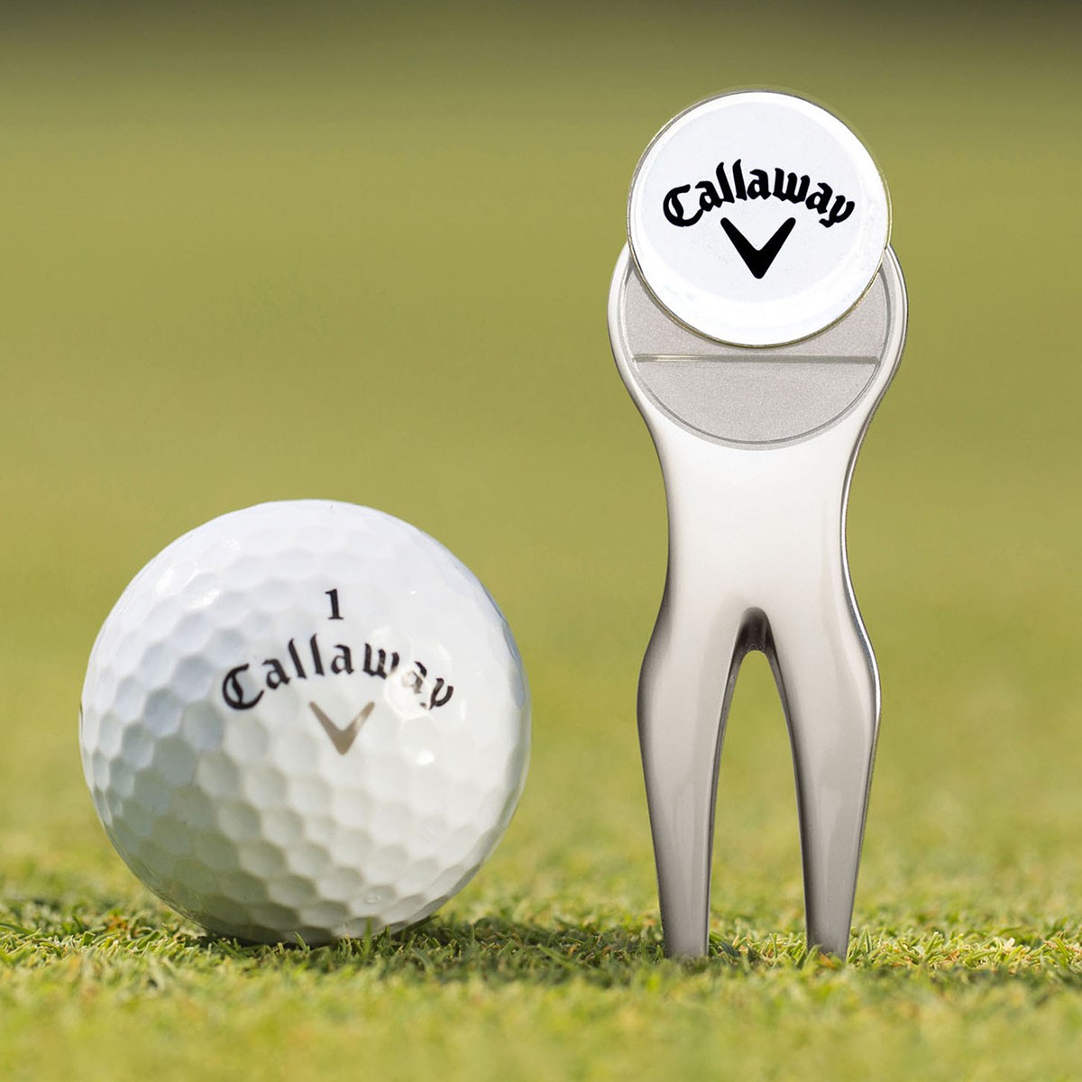 Callaway Divot Repair Tool and Golf Ball Marker - Silver