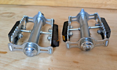 Vintage RI LTD England platform pedals 9/16''
