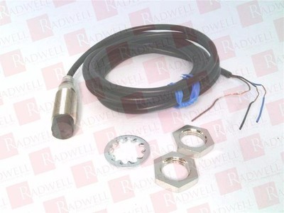 OMRON E2B-M12KN08-WP-C1 2M / E2BM12KN08WPC12M (NEW IN BOX)