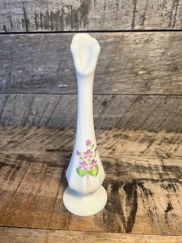 Fenton Art Glass Vase Milk Glass Vase Vtg Home Wedding Decor