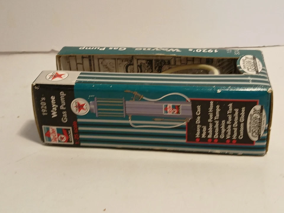 Vintage Texaco 1920's Wayne Die Cast Gas Pump 1:25 scale by Gearbox 1999 - Image 2 of 4
