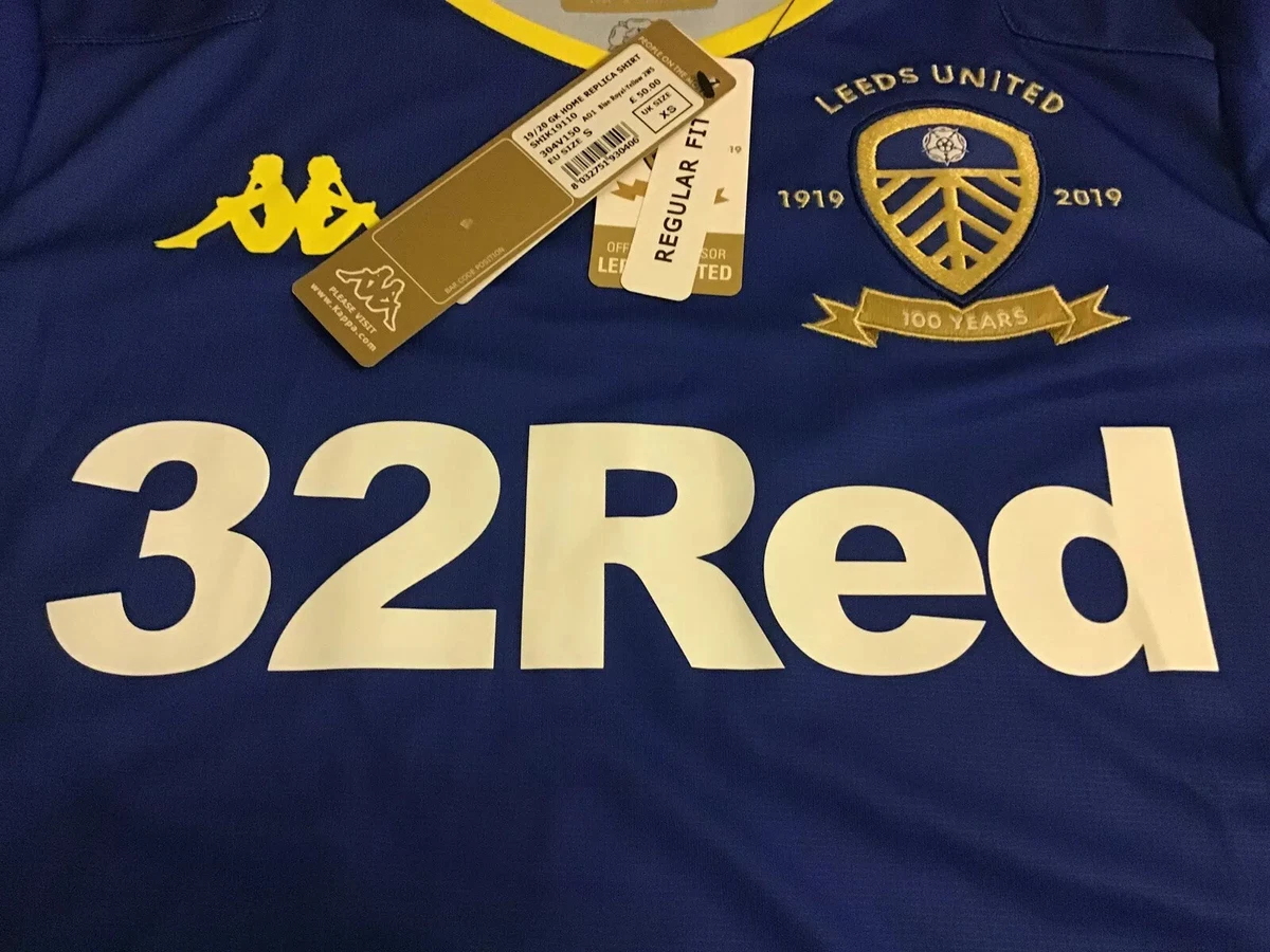 Leeds united home goalkeeper kit 2025