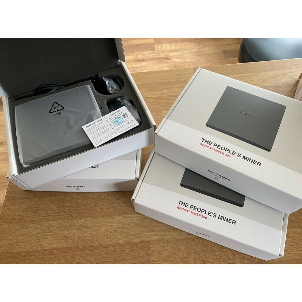 Bobcat Miner 300 US 915 Helium HNT Hotspot Miner NEW IN HAND SHIPS  IMMEDIATELY