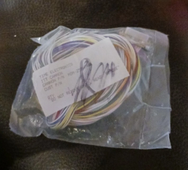 New ITT Cannon MDM-25SH048L 25 Contact Female Micro D-Sub Connector 48" - Image 2 of 4