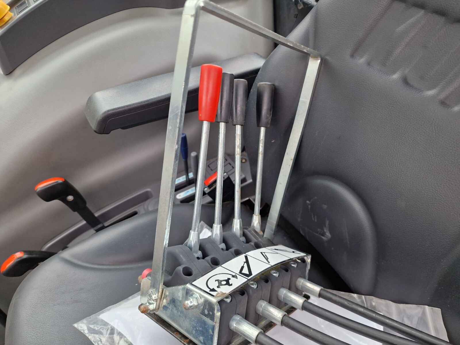 Frontoni Butterfly 350 Compact Tractor Hedge Cutter (NO VAT) eBay