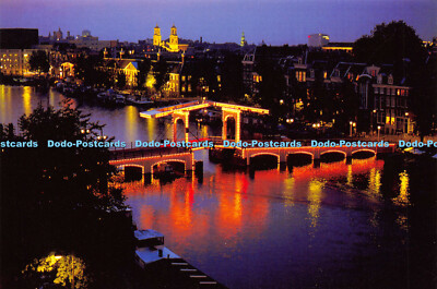 D023345 Amsterdam. Holland. Amstel en de Magere Brug. Amsterdam Grachtenfahrten