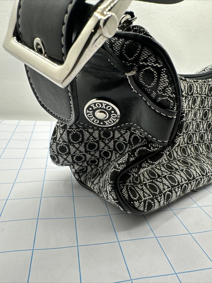 Vintage Small Black & Gray White  XOXO Handbag Purse Zip Inside Pockets Y2K - Image 3 of 4
