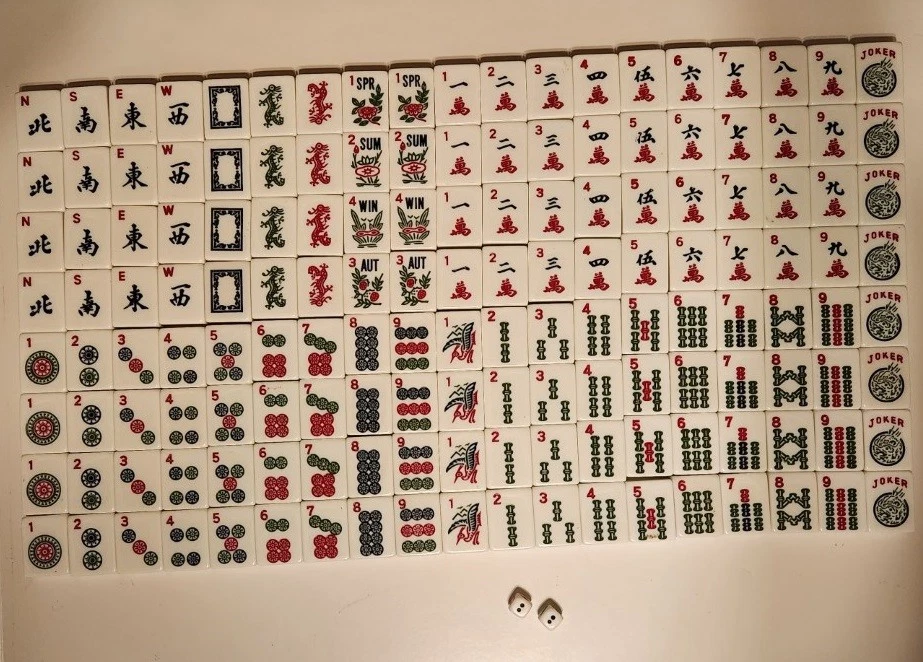 Vintage AMERICAN MAHJONG Set 4 Racks 152 Tiles Faux Black Leather Case - Image 4 of 4