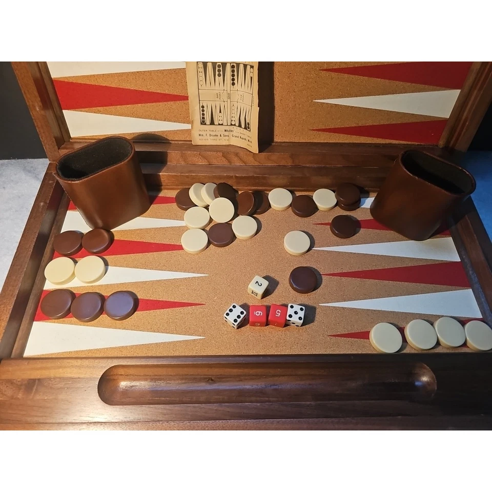 Drueke Backgammon Bakelite chips Corkboard Surface Solid Wood case game vintage - Image 3 of 4
