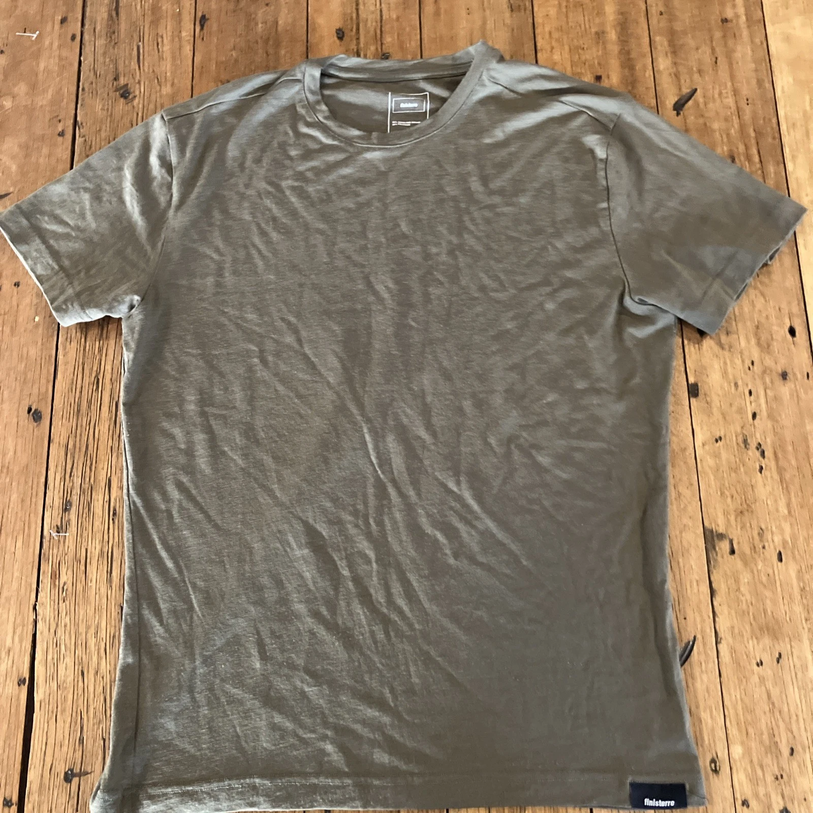 Finisterre Shirt Mens L Olive Short Sleeve Merino Wool Crew Neck Baselayer
Opens in a new window or