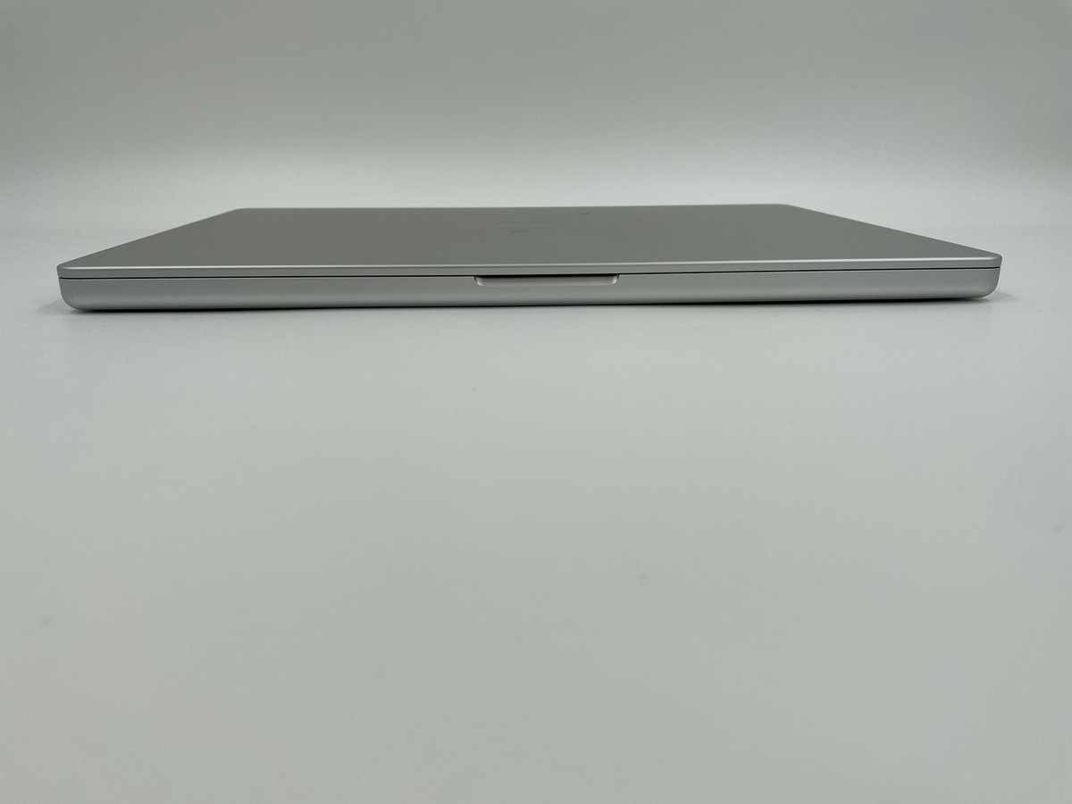 MacBook Pro 16 Nov 2023 M3 Max 16-Core CPU 40-Core GPU 48GB 1TB