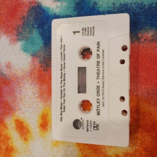 Motley Crue *Theatre Of Pain cassette tape NM/NM *1985 *Elektra *E4-60418 *CRC - Picture 4 of 12