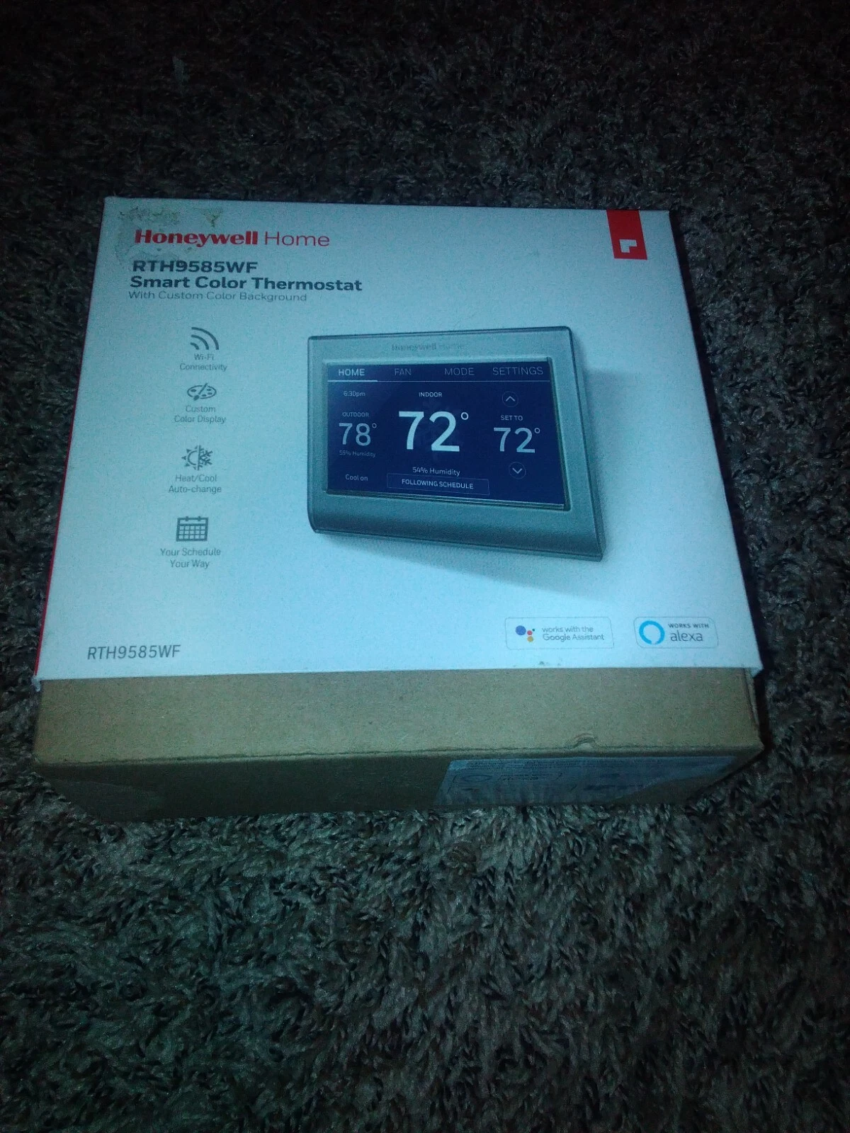Honeywell Home Smart Color Thermostat w/ Cus. Col. Background RTH9585WF new