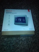 Honeywell Home Smart Color Thermostat w/ Cus. Col. Background RTH9585WF new