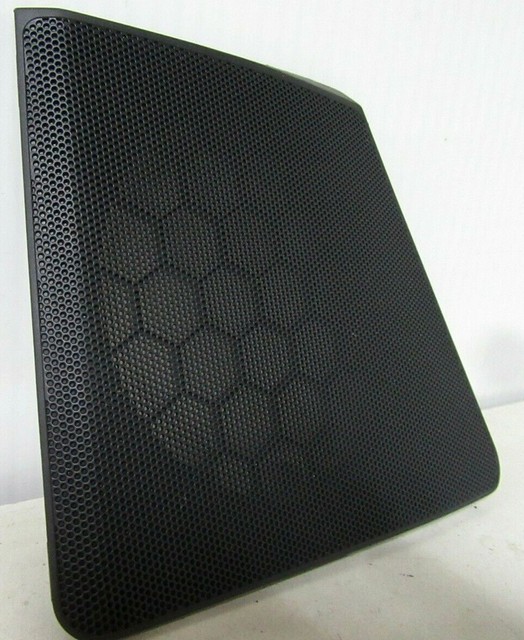 GENUINE SUZUKI ALTO 200914 NEARSIDE FRONT DASHBOARD SPEAKER COVER