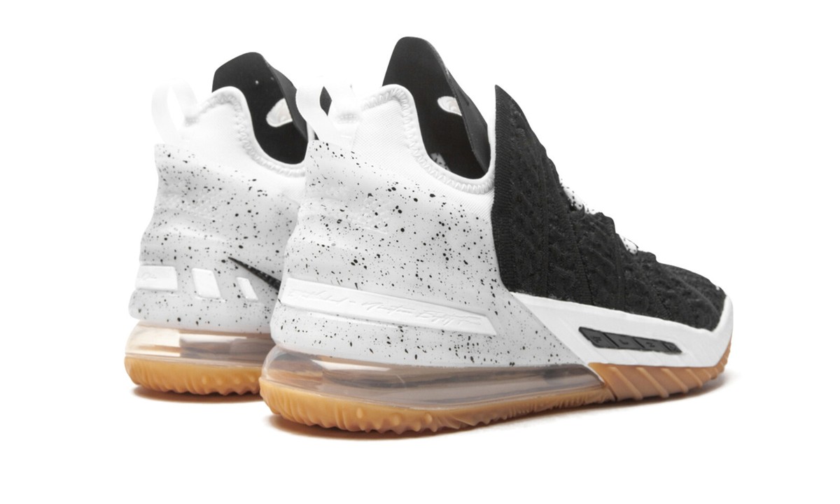レア！Nike LeBron 18ブラック/ホワイト25センチ レア！Nike LeBron 18ブラック/ホワイト25センチ