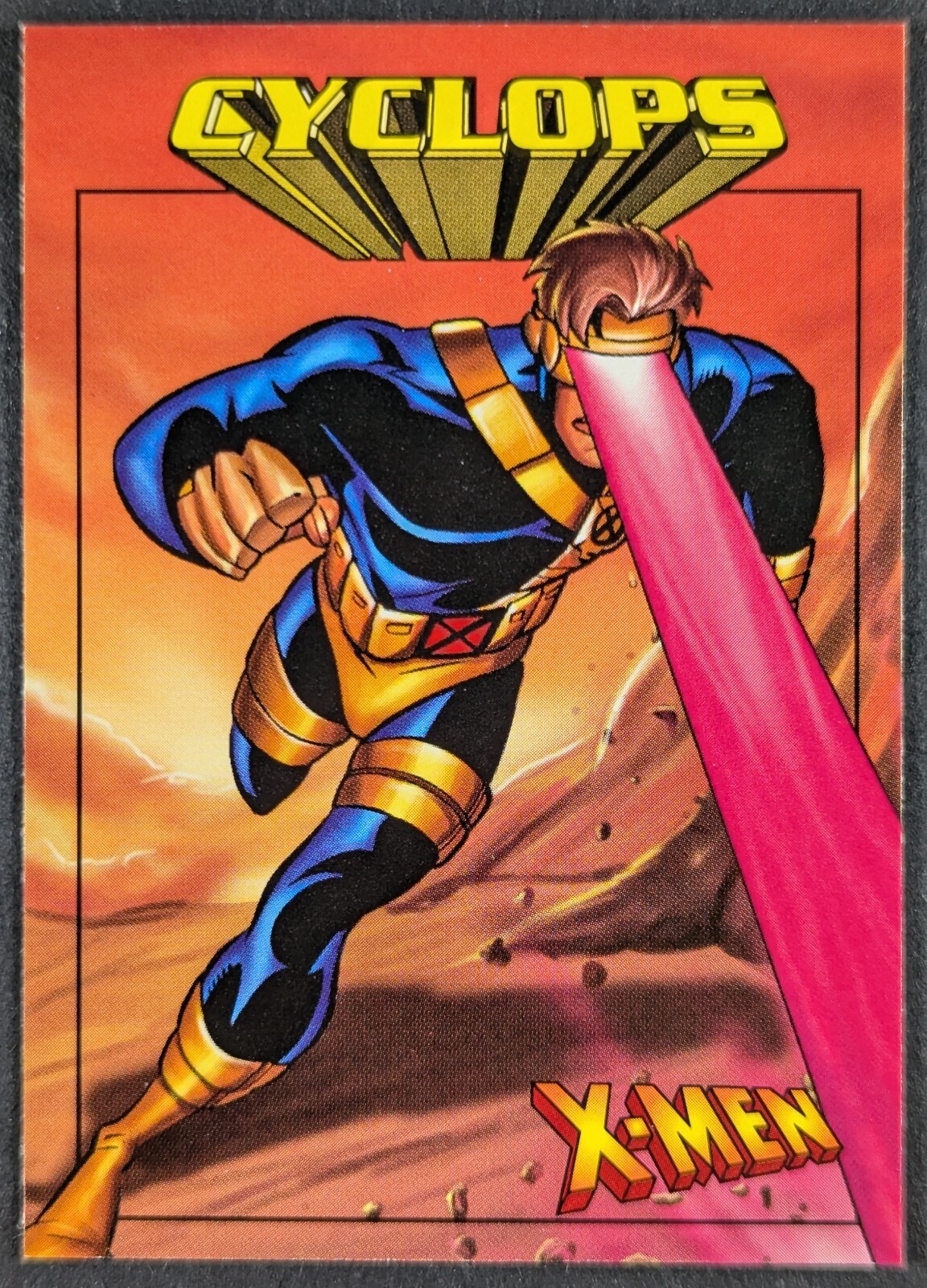 Cyclops 1997 Fleer Skybox X-Men Card #8 (NM)