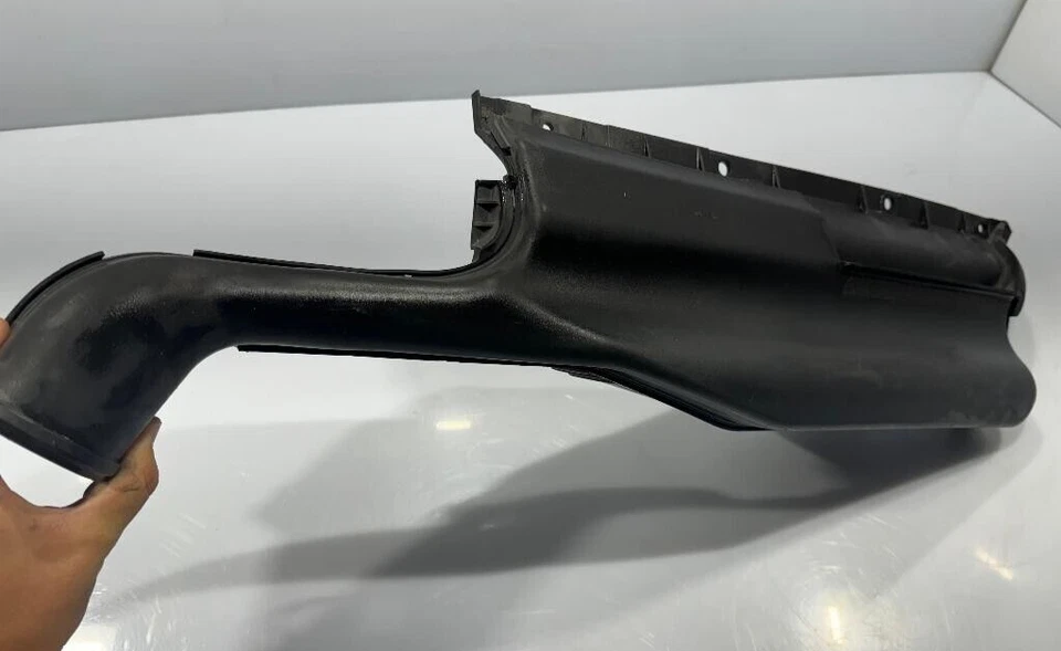 Nissan Máxima 2004-2006 3,5 litros V6 resonador de admisión de aire P/N 16585-7Y020 pieza OEM Foto 2 de 4