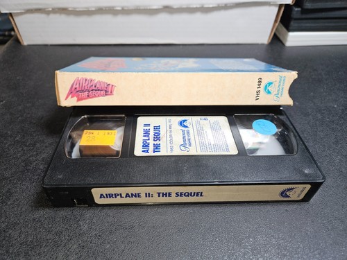 Airplane II 2 : The Sequel (VHS, 1982) Rare Comedy Original First Release HTF - Picture 3 of 4