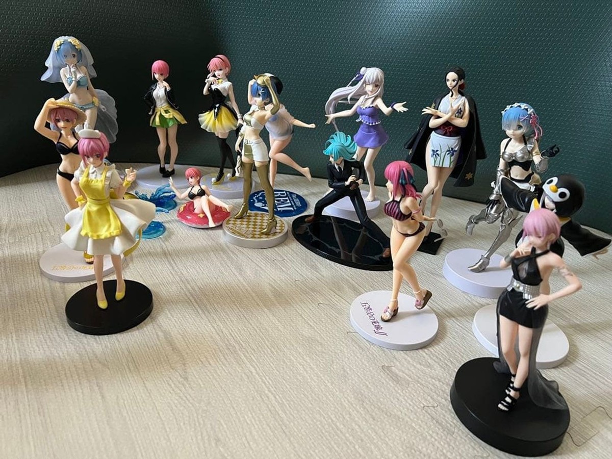 16pc Anime Character Figure Set Collection Lot - Various Poses