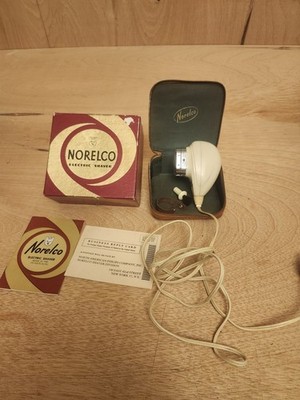 Vintage Norelco Speed Shaver Mens  with Cord & Case  Works