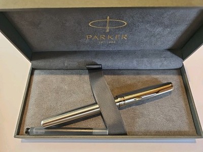Parker Sonnet,  Edelstahl CC,  Füllfederhalter Feder M,  Box,  Konvert, Neu