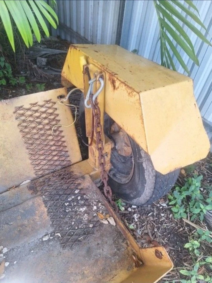 TLR25 Vermeer Trailer For 222 Stump Grinder - Used, Working Order - Image 3 of 4