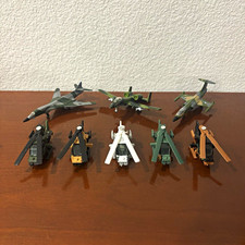 Matchbox  Maisto military plane and chopper lot 8 .