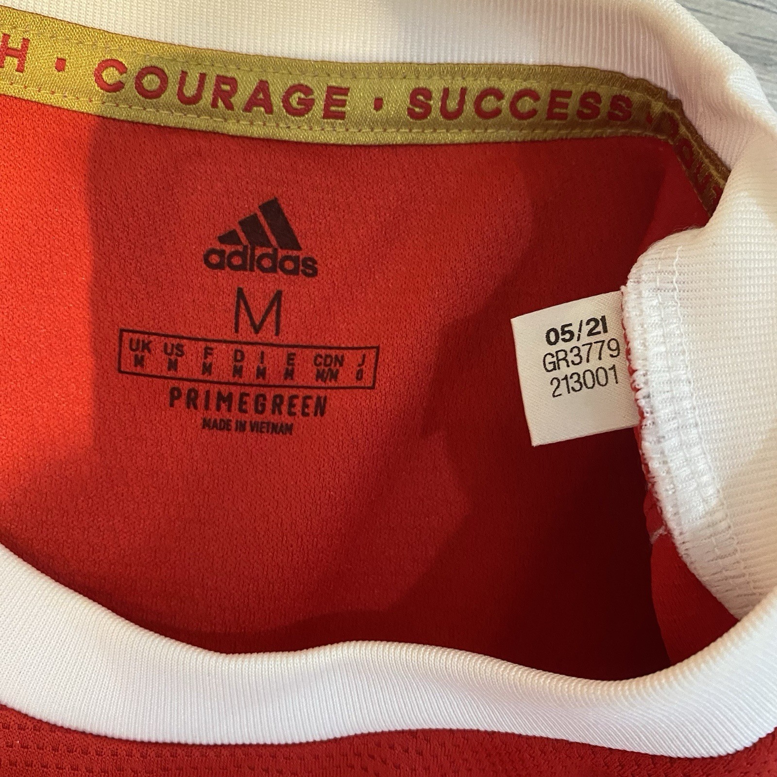 Manchester United 2021/22 Long Sleeve Home Shirt thumbnail 3