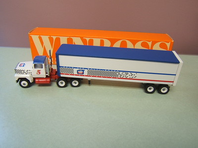 Winross Delo 400 Multi-Grade #5 International Tractor White/Blue Trailer VGC