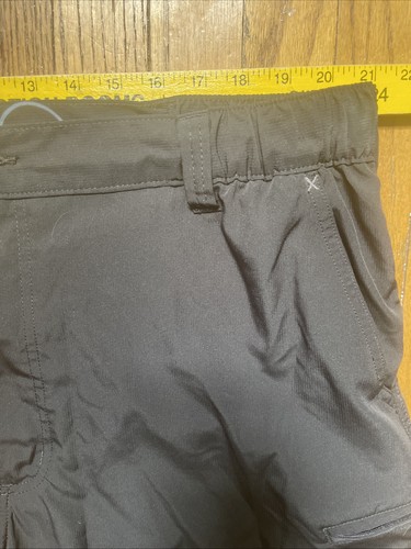 Wrangler X Mountain Shorts Mens 42x10 Black Cargo Outdoor Hiking UPF Stretch - Picture 7 of 10