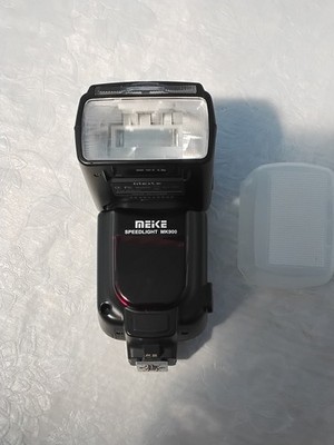 Meike MK900 Speedlight for Nikon.         (#F-20)
