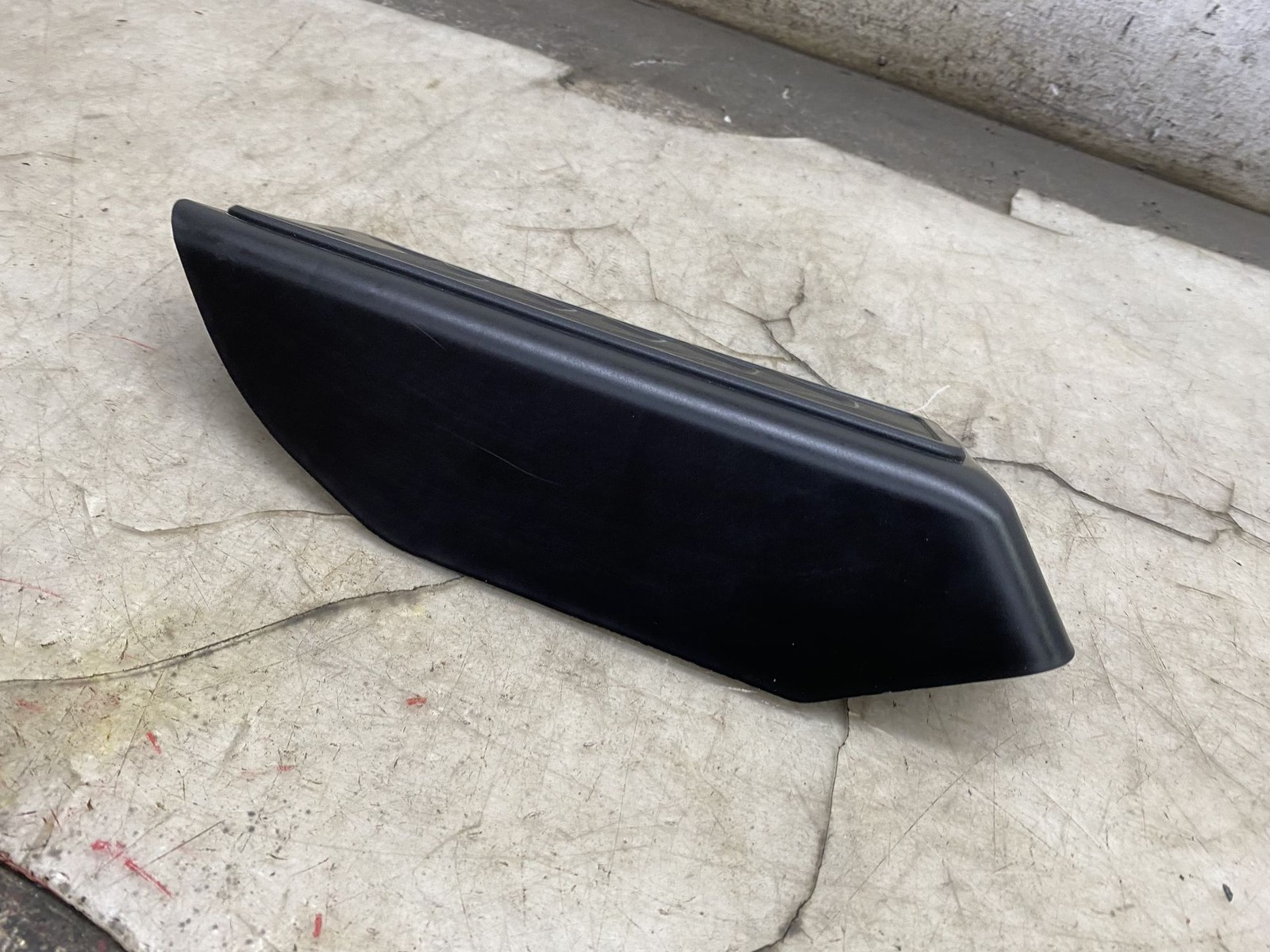2020-2025 ASTON MARTIN DBX OEM DRIVER FOOT REST DEAD PEDAL LHD MY83-12020-AA