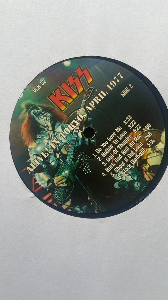 KISS - Alive in Tokyo 77 Awesome & Rare Import Vinyl LP EX- Condition - Image 3 of 4