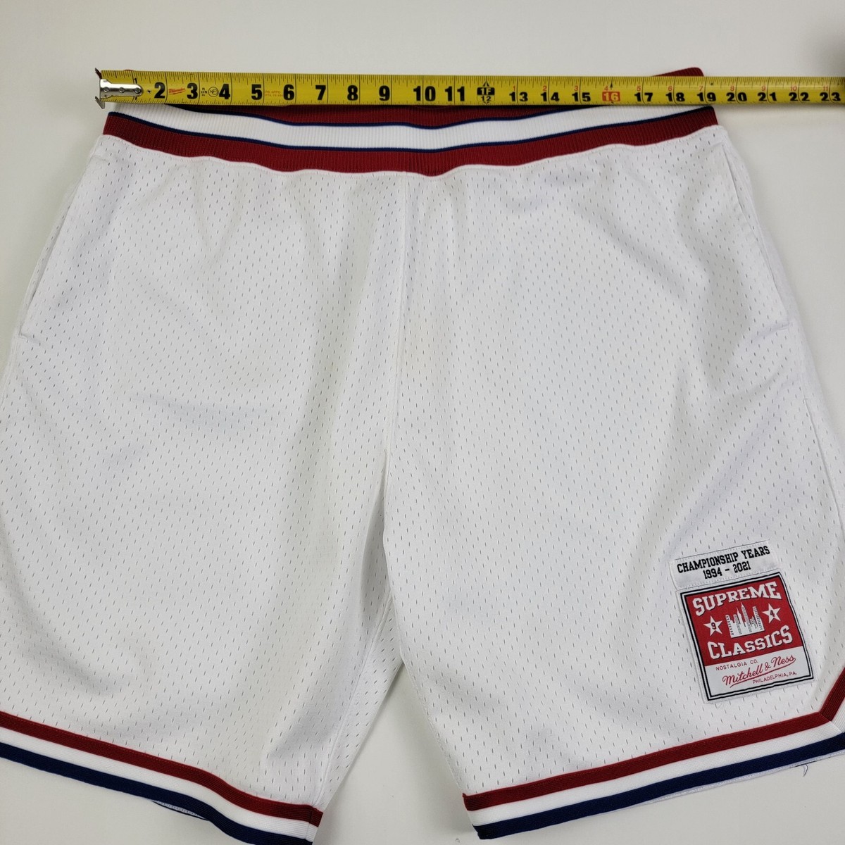 Supreme x Mitchell & Ness Mesh Basketball Shorts White Size XL 
