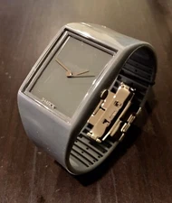 NWT! Philippe STARCK Grey Polished monochrome minimalist Economique watch PH5034