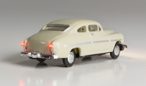 N Scale City Classic Just Plug System Vehicle (20mA) - Woodland Scenics #JP5612 - Picture 3 of 3
