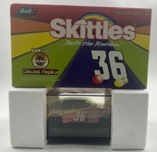 Revell 1:24 Scale Diecast Car 36 Derrike Cope 1997 Skittles Pontiac Grand Prix