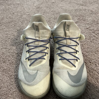 Size 11.5 - Nike Zoom Shift Reflect Silver/White