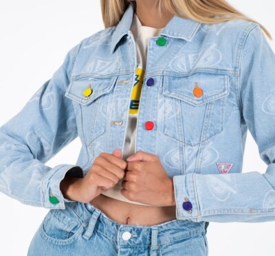 Guess J. Balvin City Chic 90s Y2K Vibe Faded Crop Light Wash Denim Jacket Large