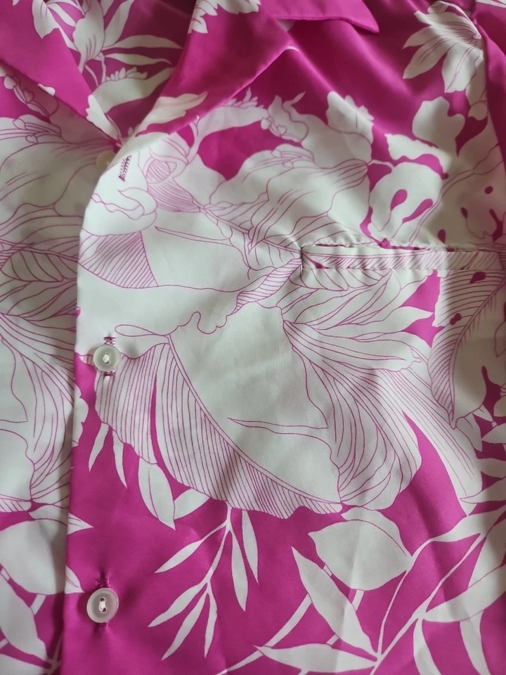Camisa Floral Hawaiana De Colección Hilo Hattie Fushia Foto 3 de 4