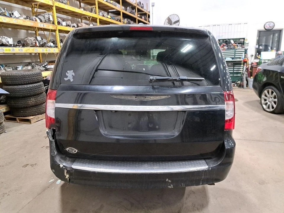 Strut 2014 Town & Country Van Sku#4294258 - Image 4 of 4