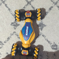 Climbing Stunt RC Car 2.4GHz Remote Control Toy w/ Controller Wrist Strap.