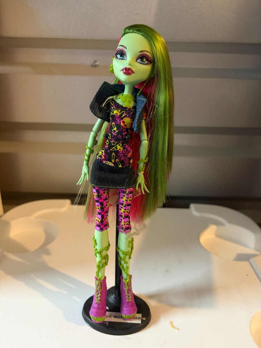 Monster High First Wave Venus McFlyTrap Doll G1 with stand | eBay