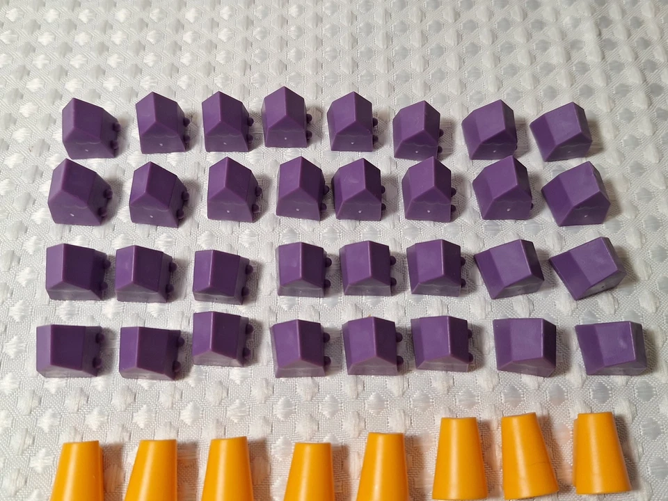 2002 Monopoly Scooby Doo Edition Replacement Parts Game Pieces Houses & Hotels - Image 2 of 4