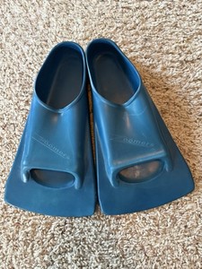 Zoomers Training Swim Fins Women’s Size 4 1/2-6, Men’s Size 3 1/2-5