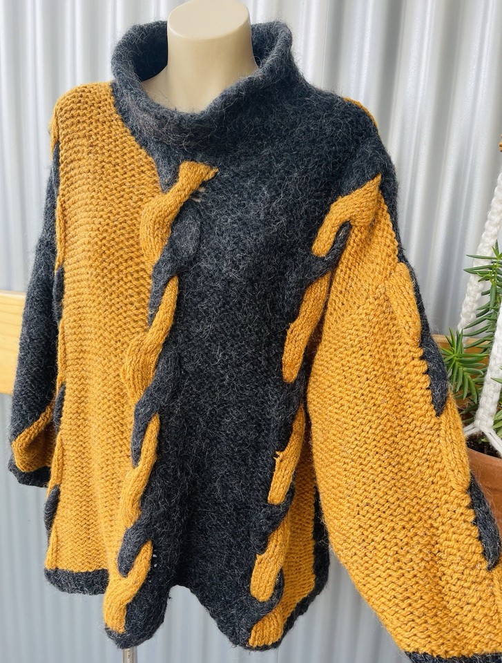 Vintage Wool Chunky Cable Detail Knit Pullover 
