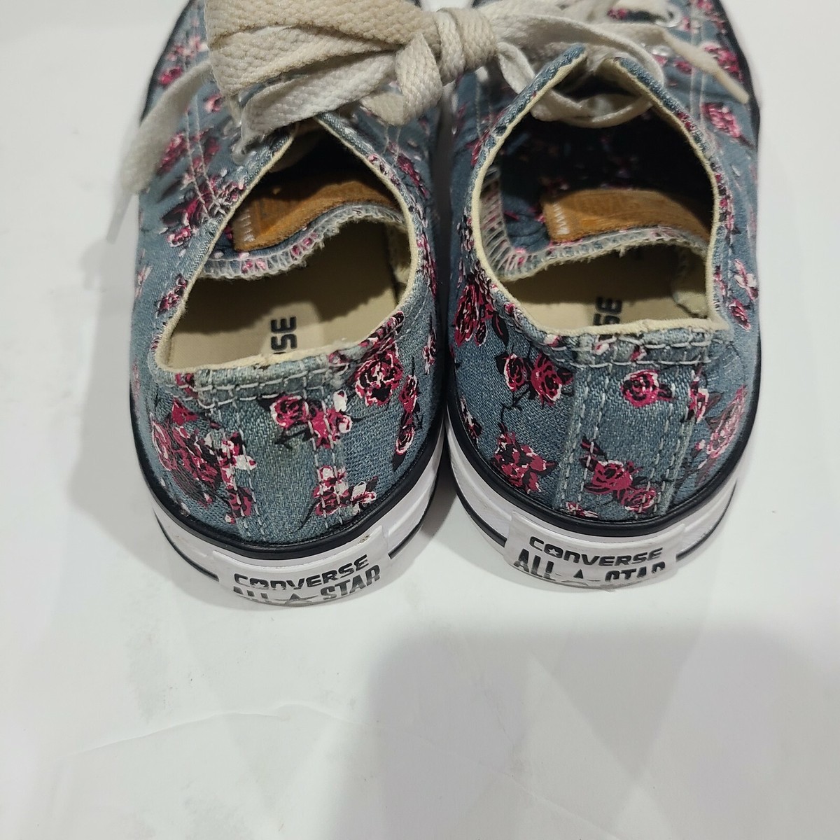 Converse Girls Youth Size 2 Blue Floral Sneakers W/ Pink