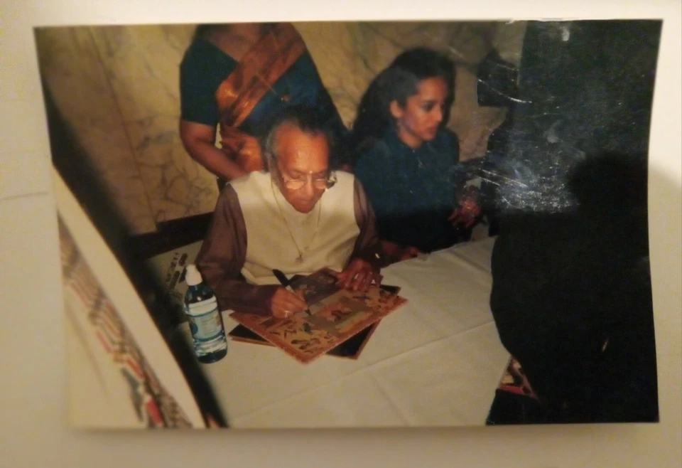 SALE-Ravi Shankar - Sound of the Sitar Hand Singed LP By RAVI SHANKAR,W/Photo - Image 3 of 4