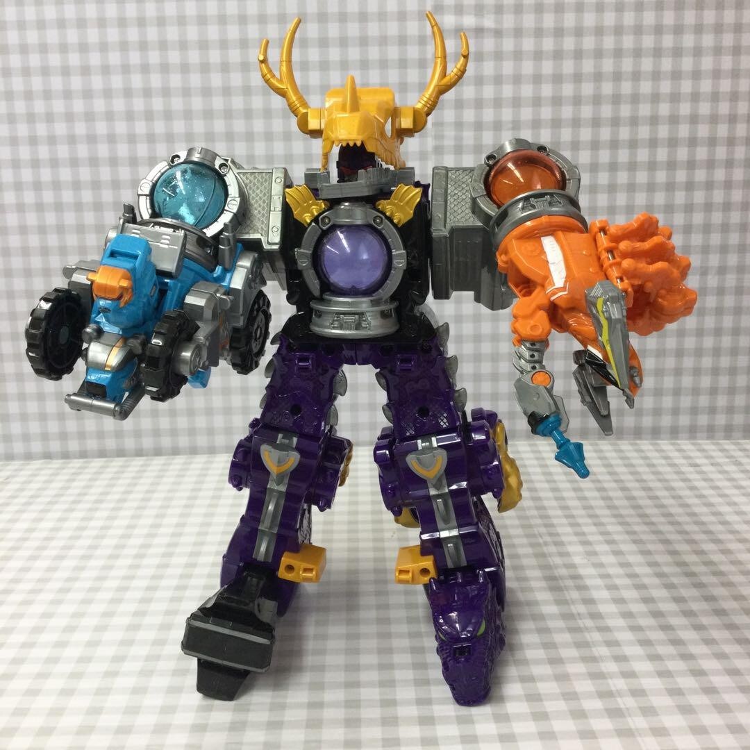 Power Rangers Cosmic Fury Kyuranger DX RyuteiOh Dragon Megazord